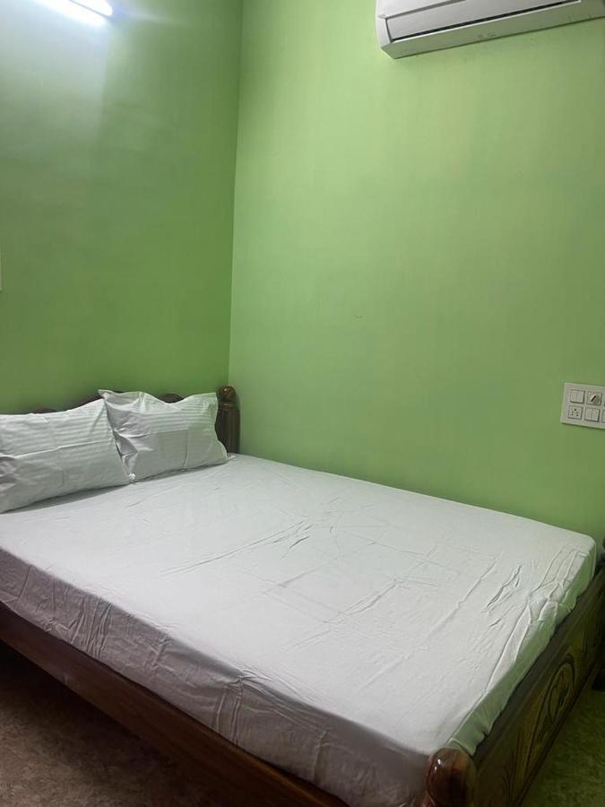 White Home Service Apartment 2Bhk Madurai Luaran gambar